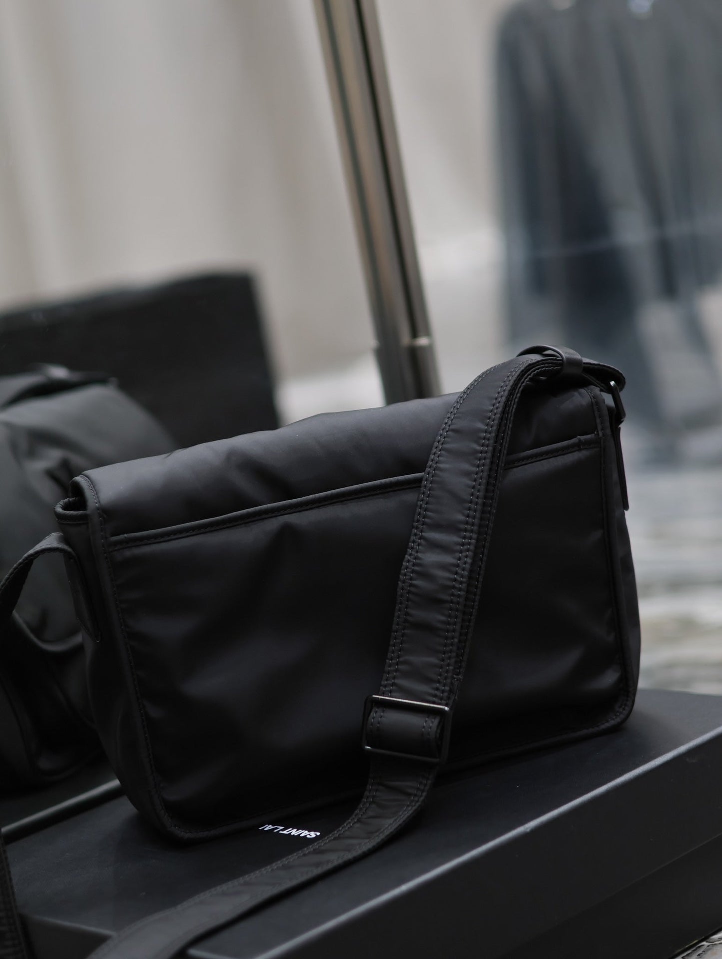 Saint Laurent Niki Camera Shoulder Bag 28×20×8.5cm