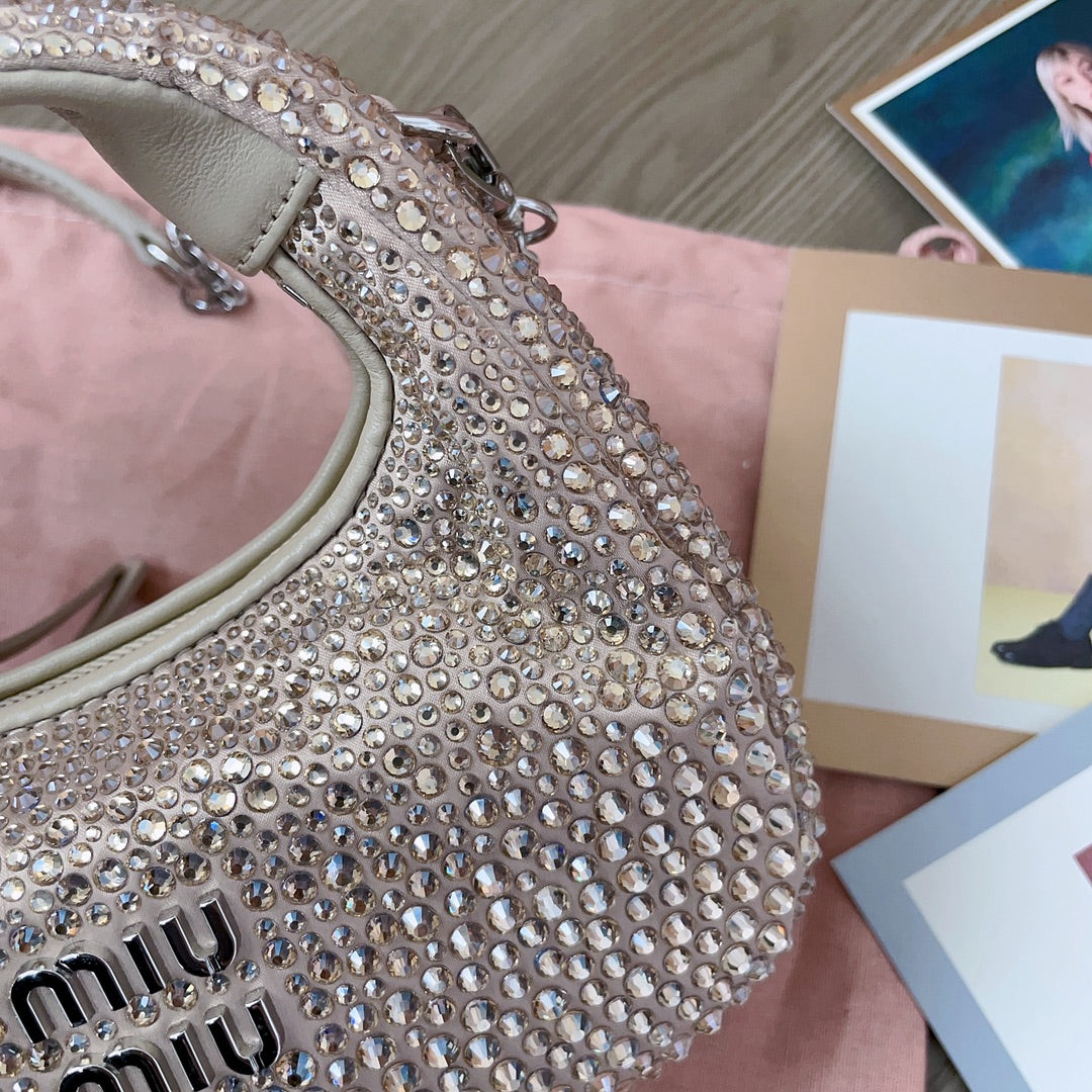 MiuMiu Wander Matelasse Handbag Purse 5BC125, 20 X 17 X 6 CM