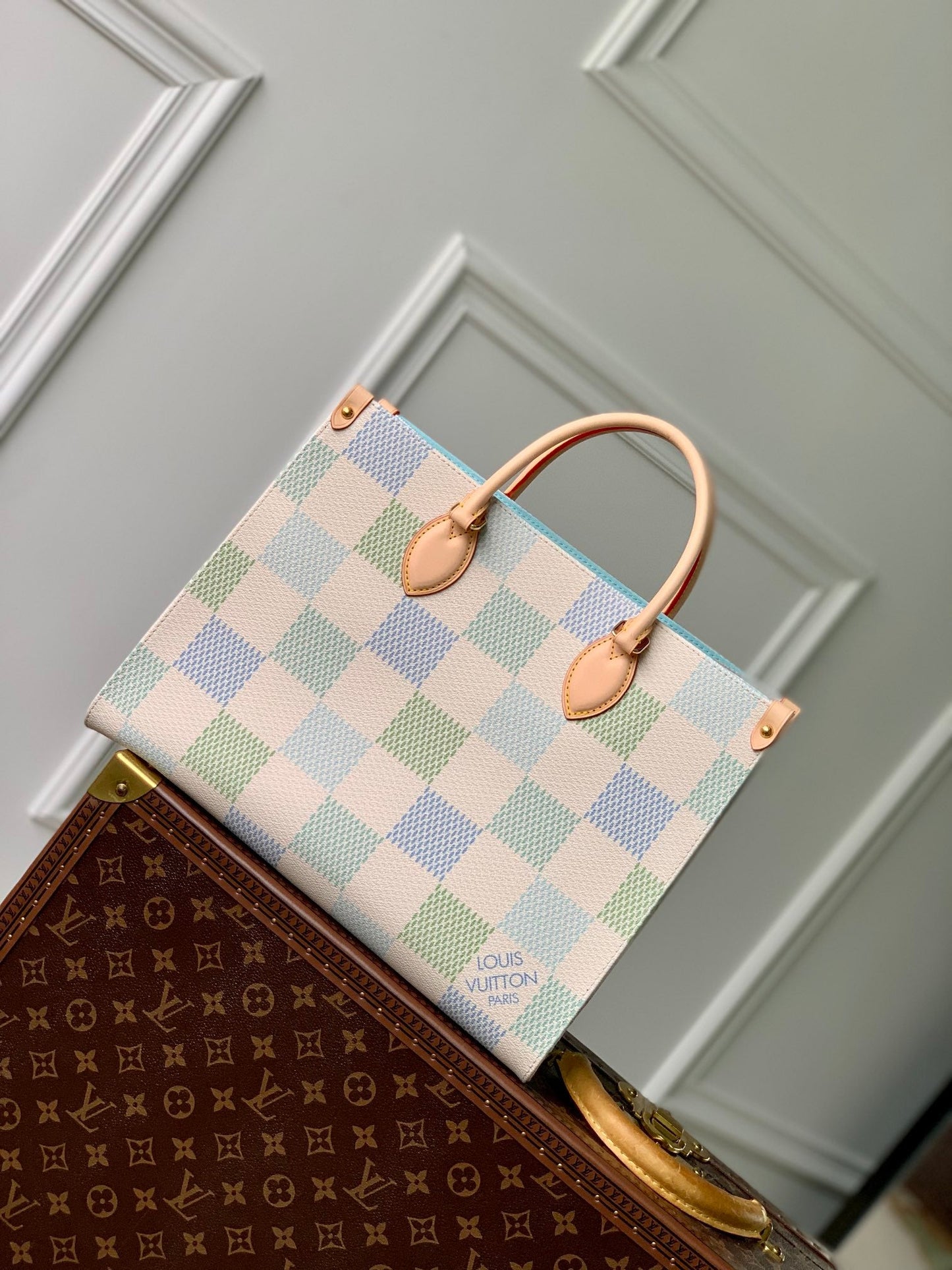 LV N40518 Louis Vuitton OnTheGo MM Tote Bag Blue