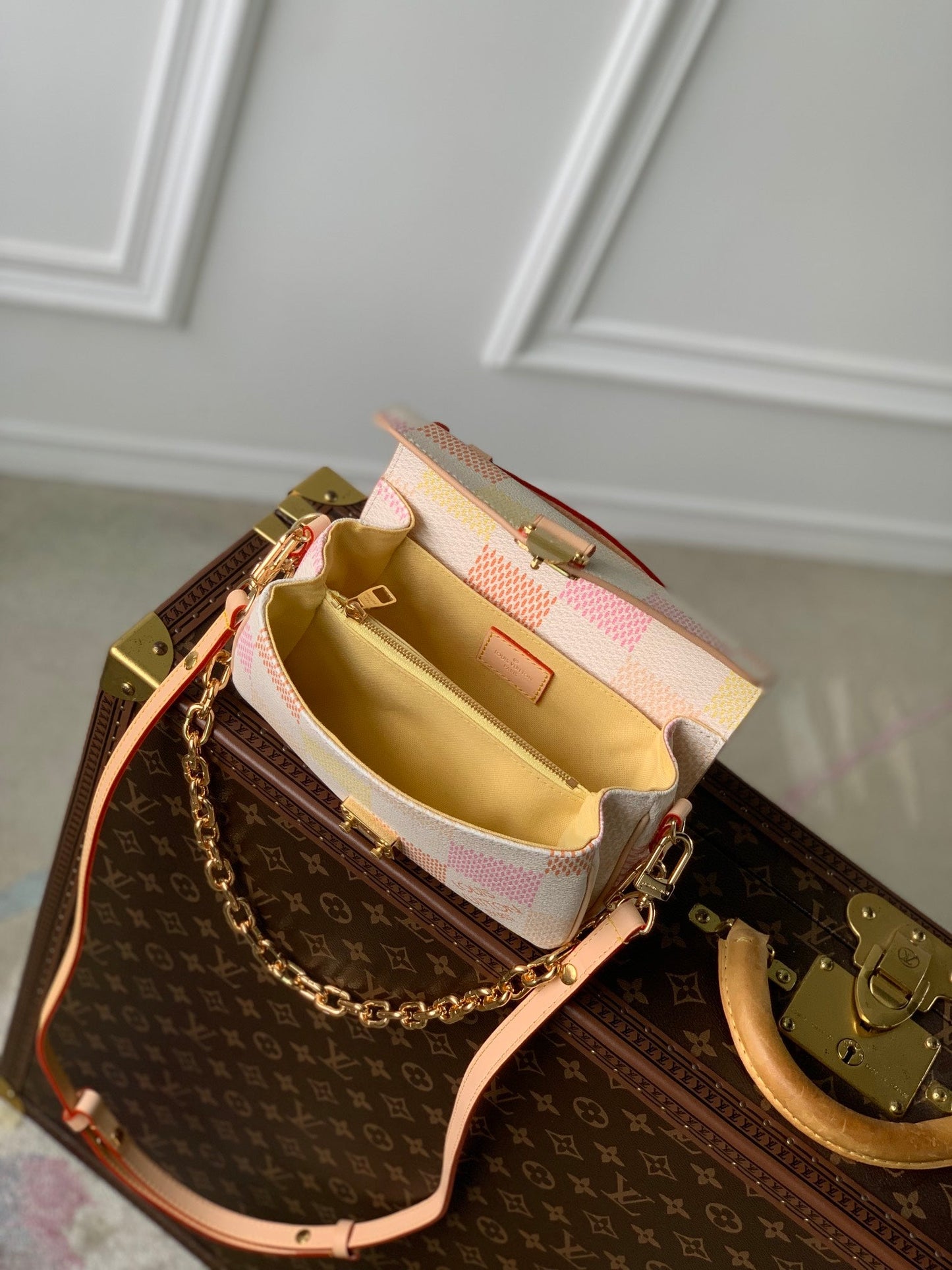 Louis Vuitton LV east west Métis bag N40749