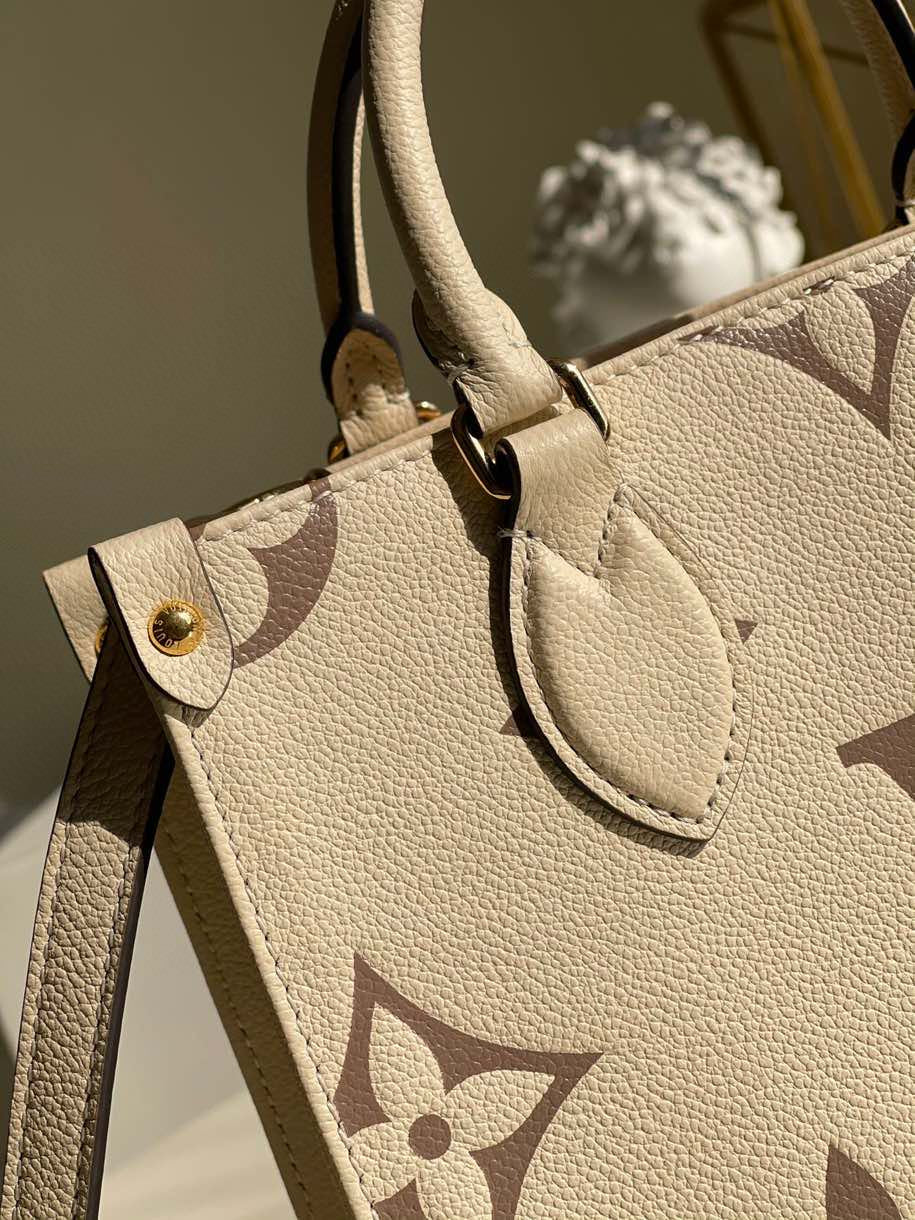 Louis Vuitton onthego tote shopping bag small handbags strap shoulder beige M45654