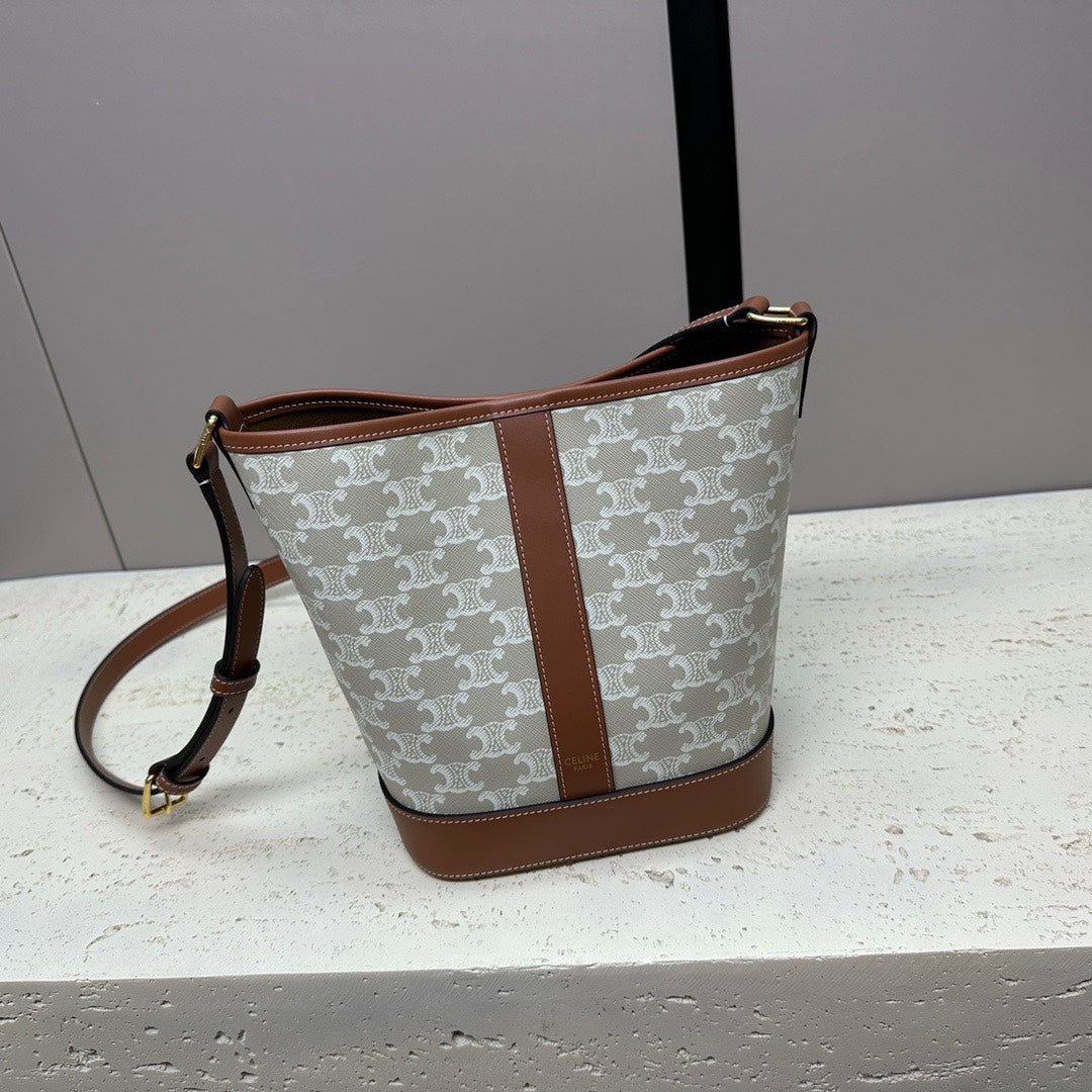Celine CanvasTriomphe Totebag, 18 X 22 X 13CM