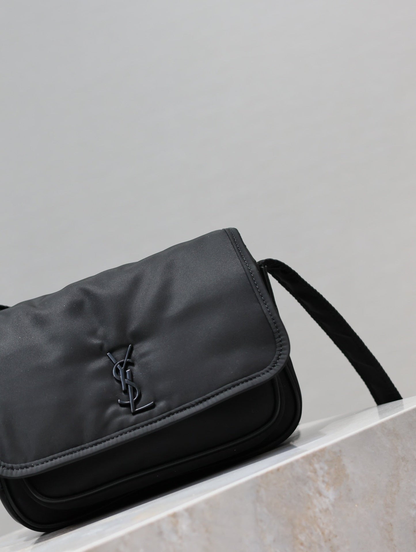 Saint Laurent Niki Messenger Bag 22×16.5×12cm