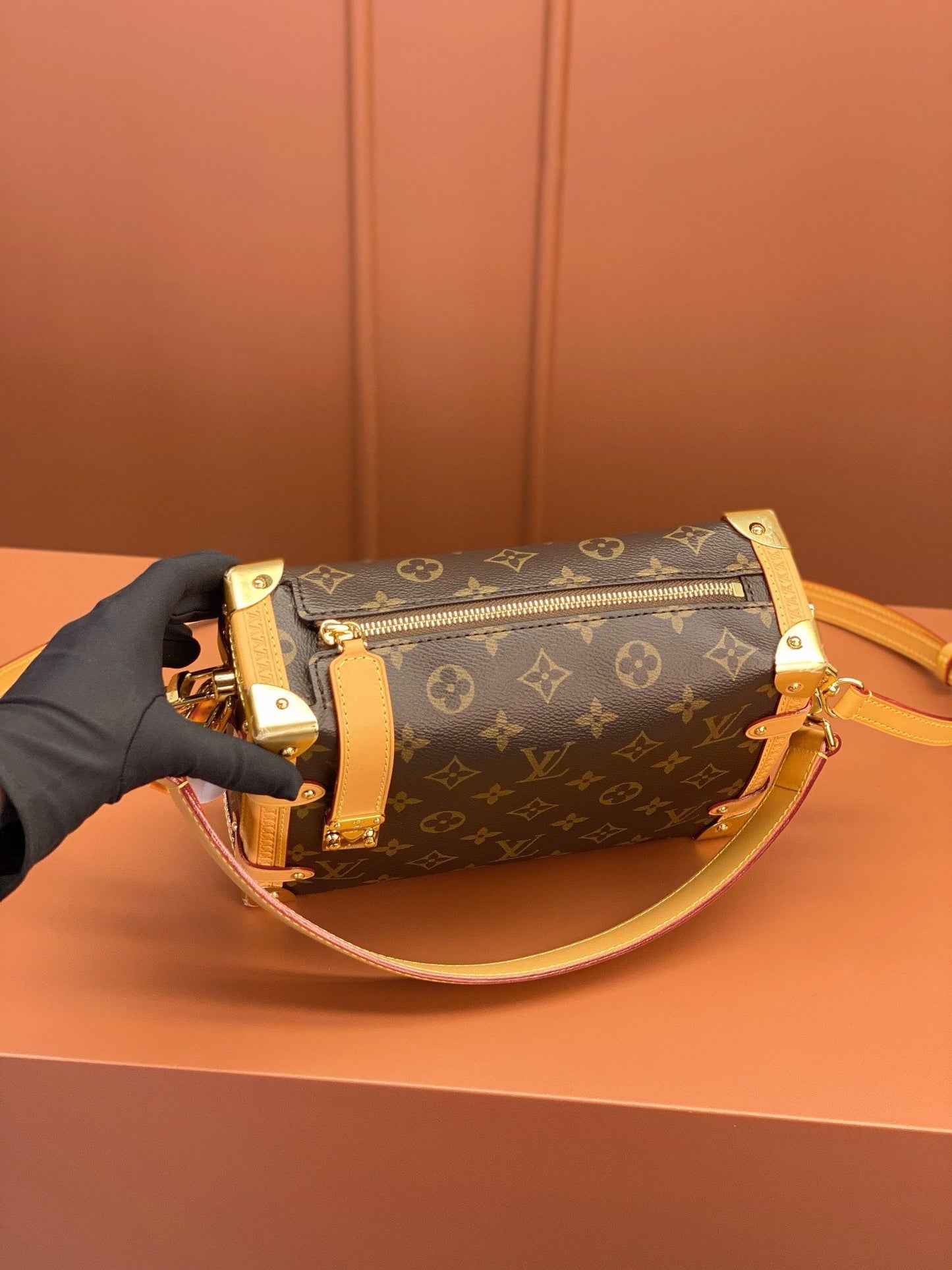 Louis Vuitton Side Trunk Shoulder Bag M46358, 21x14x6cm