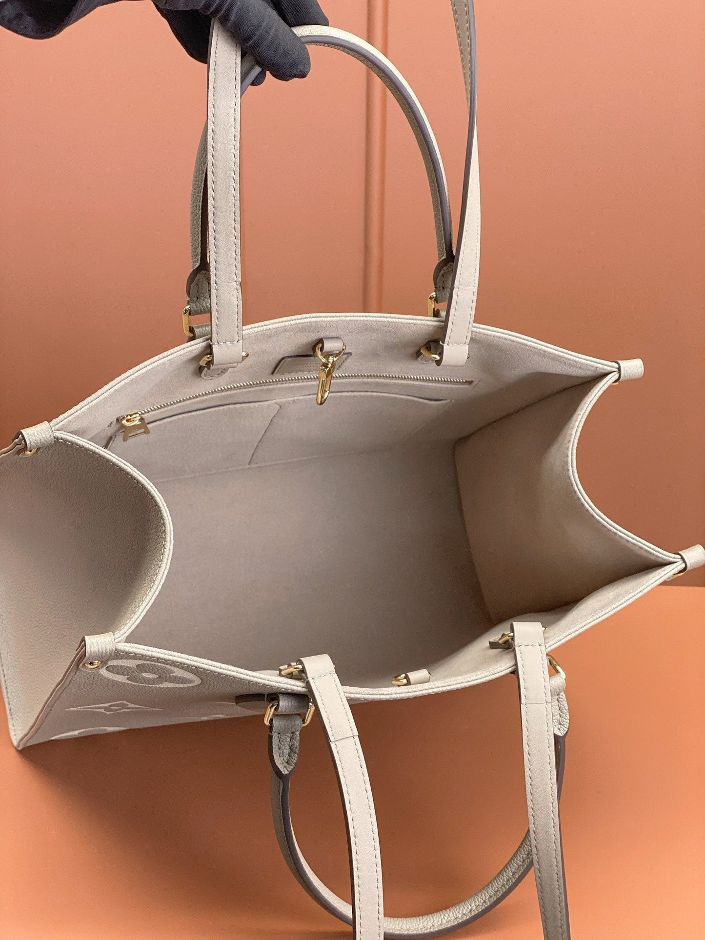 Louis Vuitton LV M45494 OnTheGo MM Bag 35x27x14cm Grey