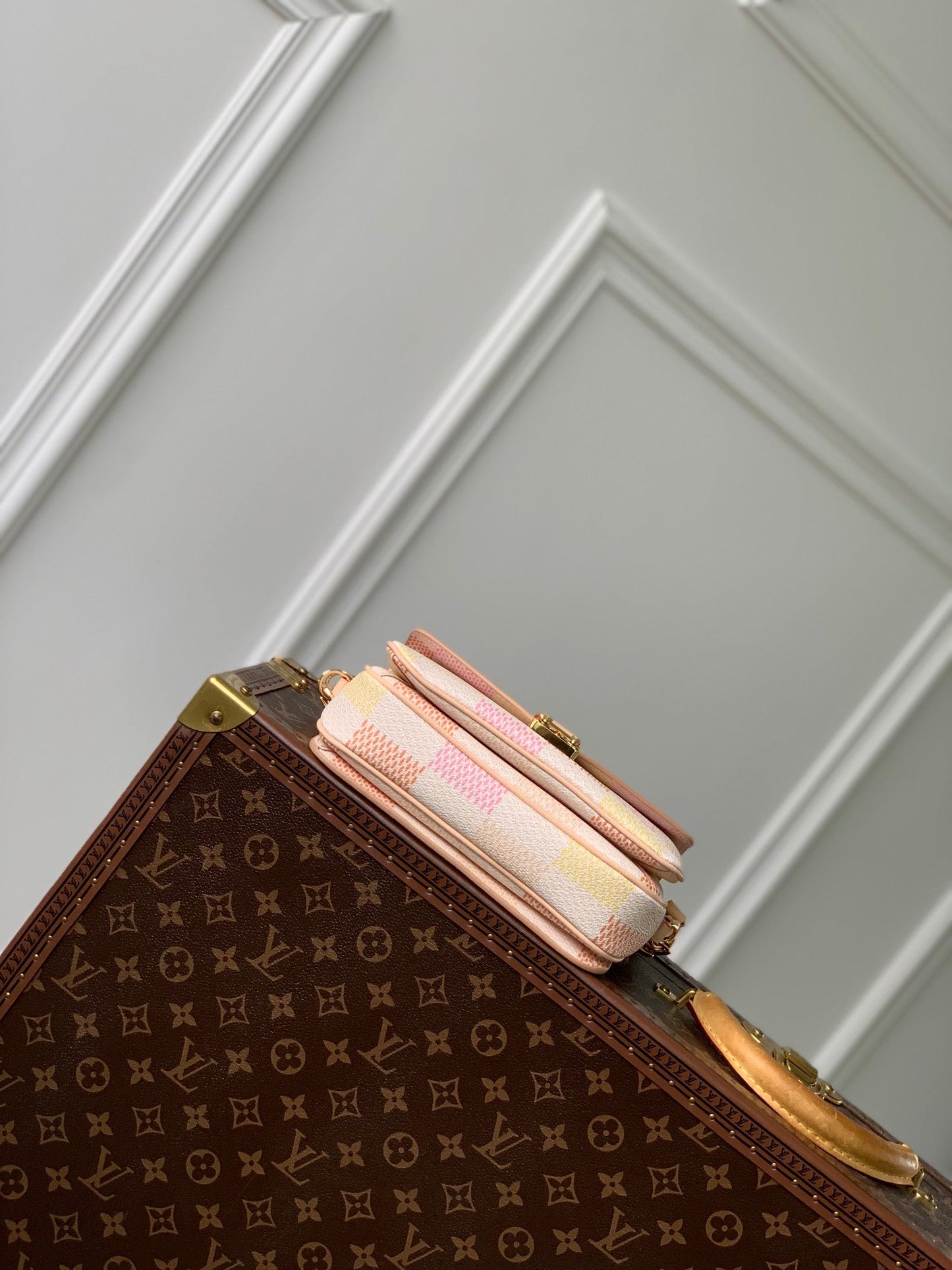 Louis Vuitton LV east west Métis bag N40749