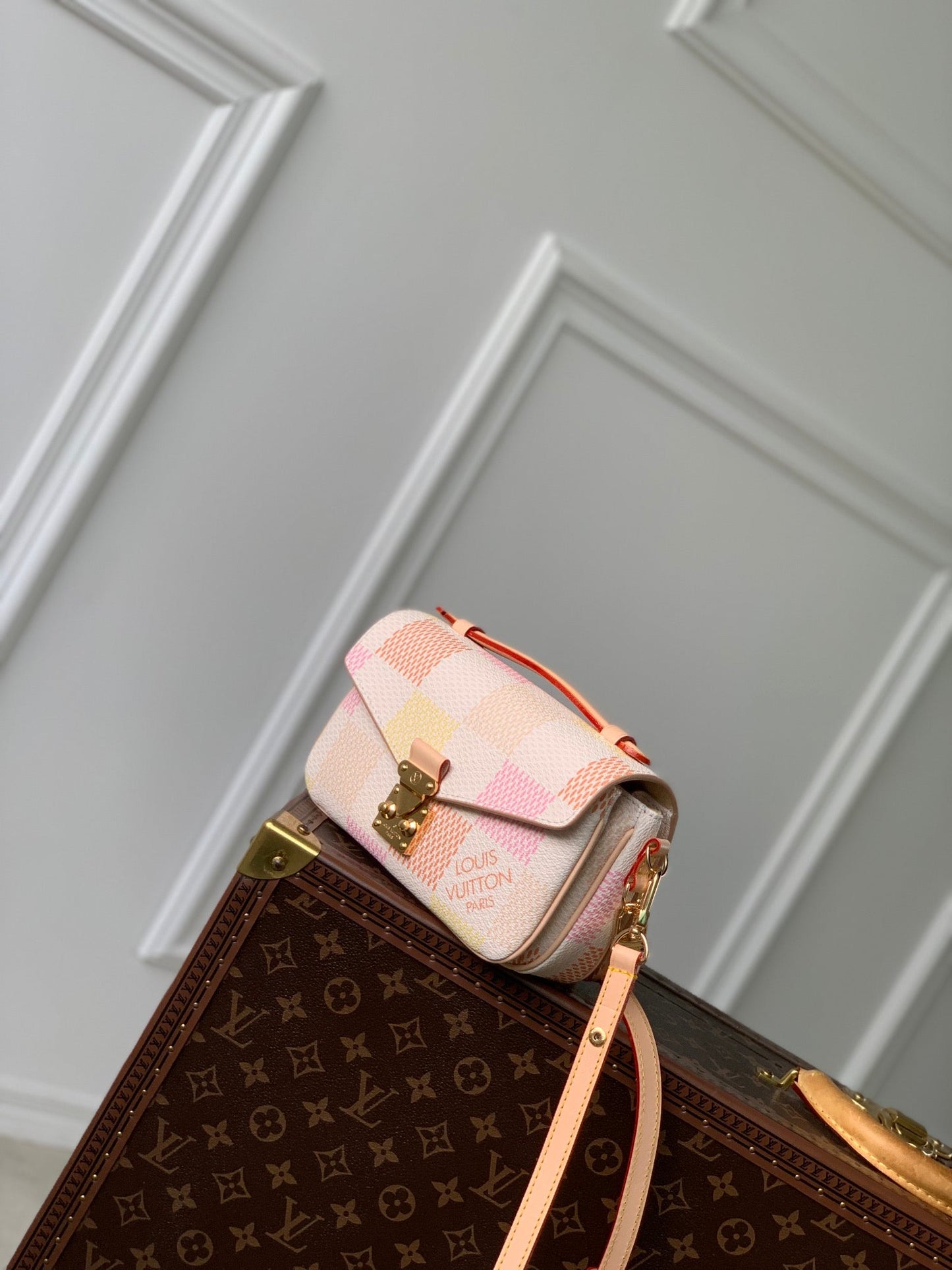 Louis Vuitton LV east west Métis bag N40749