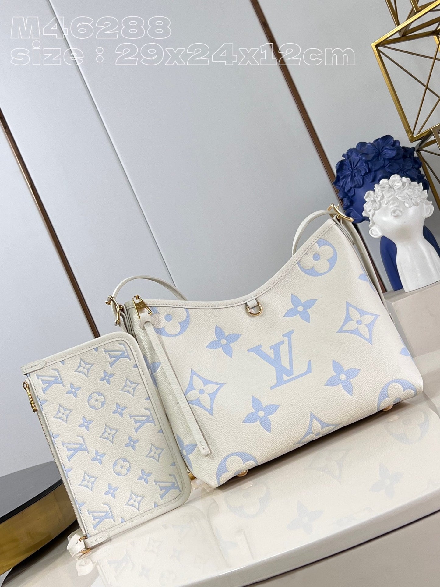 Louis Vuitton Carryall Monogram Empreinte Bag White M46288, 29 x 24 x 12CM