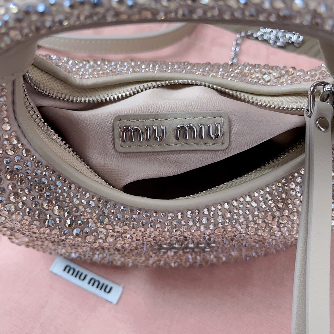 MiuMiu Wander Matelasse Handbag Purse 5BC125, 20 X 17 X 6 CM