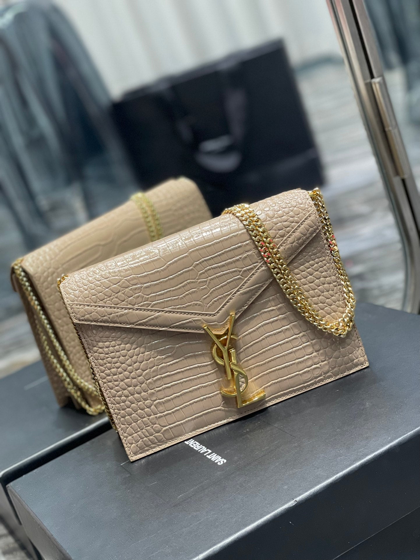 Y Cassandra Medium Chain Bag Dark Beige In Grain De Poudre Embossed