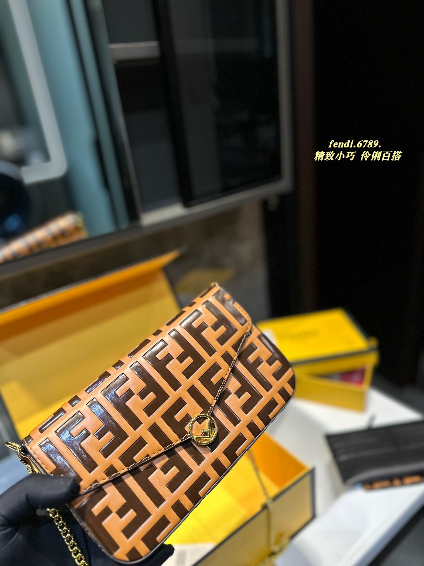 Fen Canvas new arrival chain bag size; 21*3*12 cm