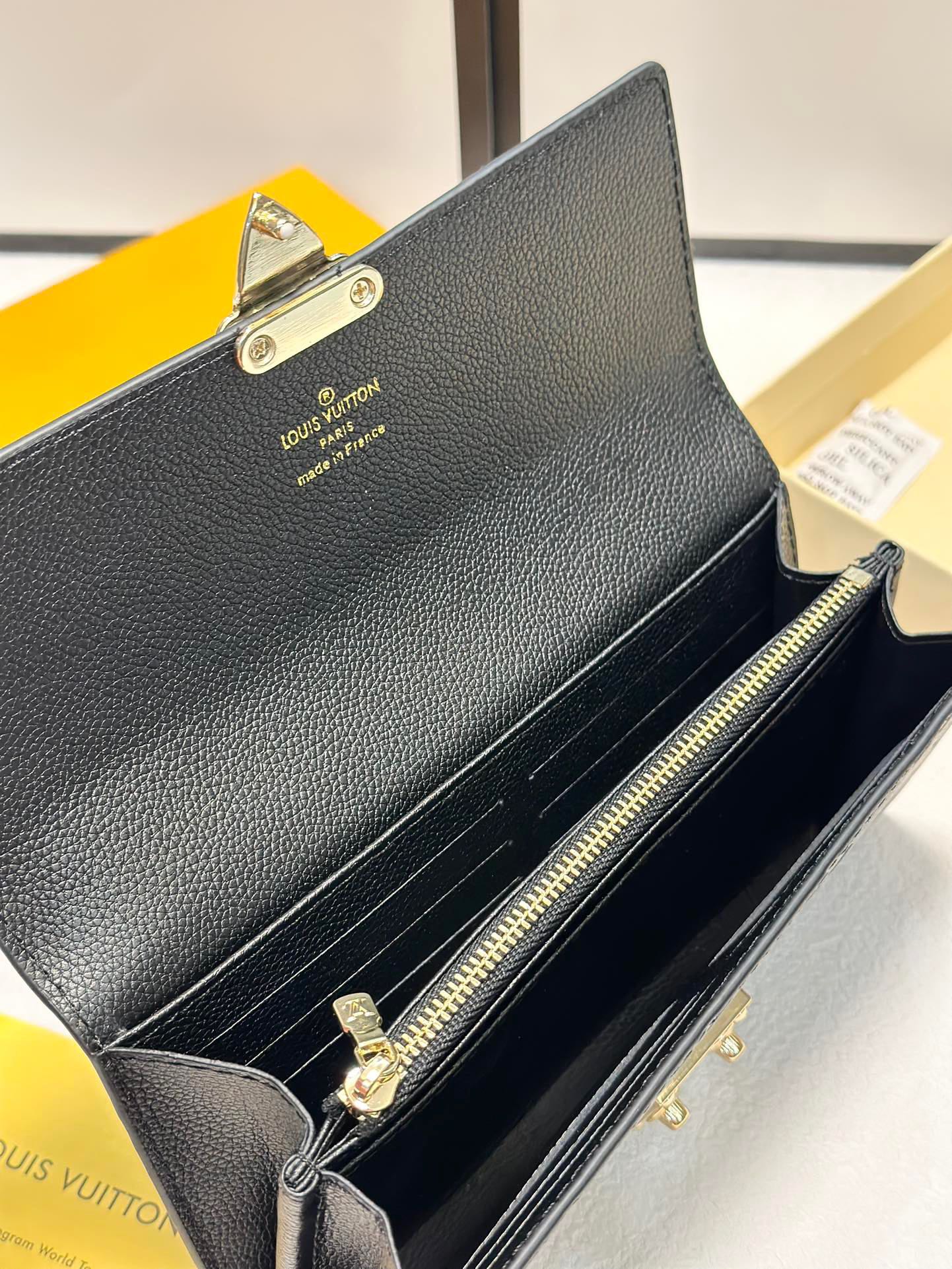 Louis new arrival Pochette Metis wallet size: 19*10 cm
