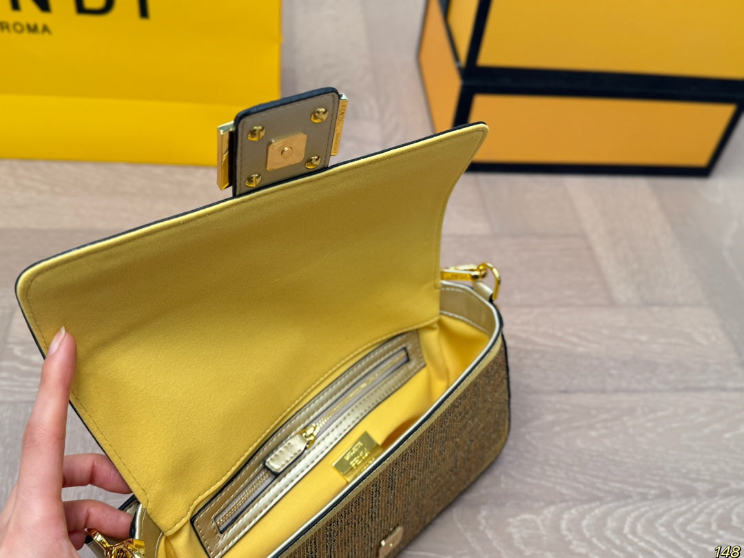 Fen new arrival Baguette Chain bag size;26*15 cm