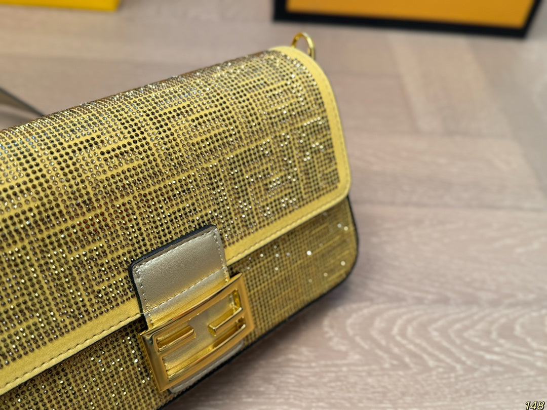 Fen new arrival Baguette Chain bag size;26*15 cm