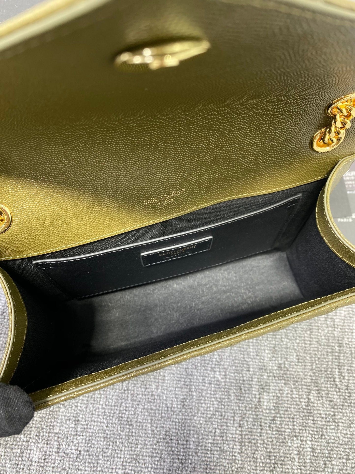 Y Envelope Medium Bag In Mix Matelasse Grain De Poudre Embossed Leather