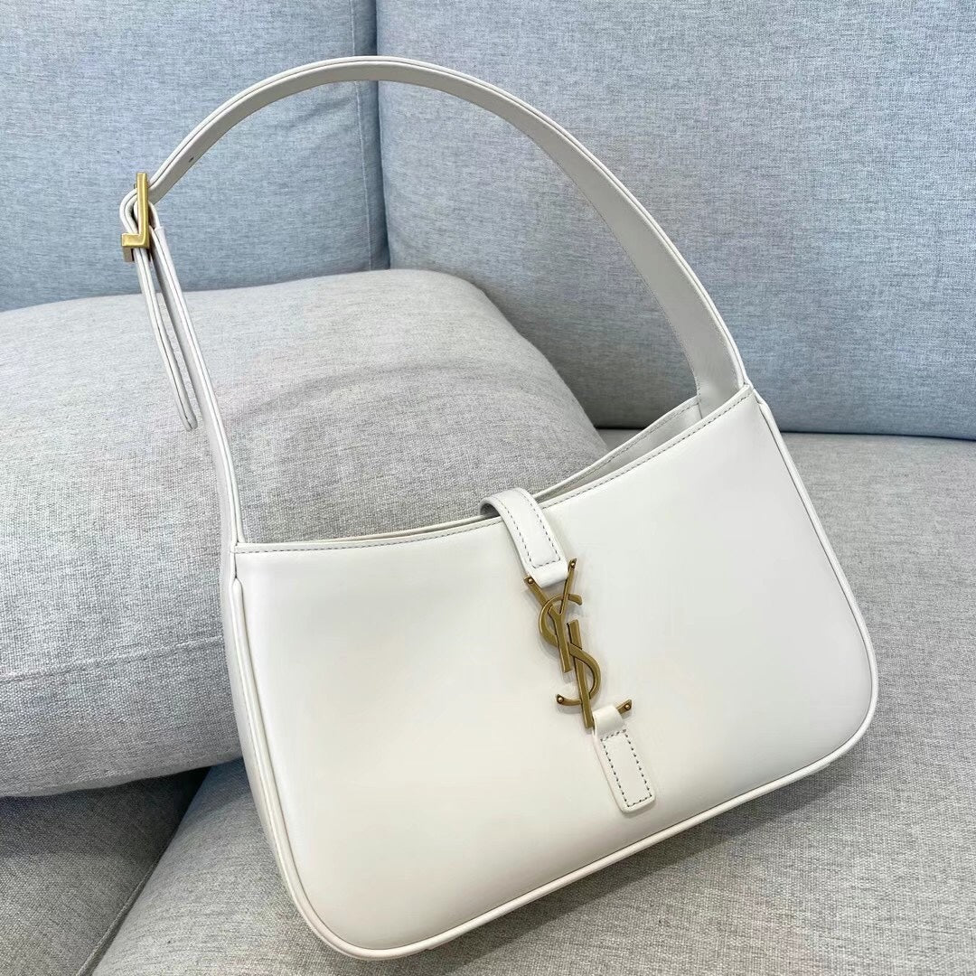 Y Le 5 A 7 Hobo Bag In Smooth Leather