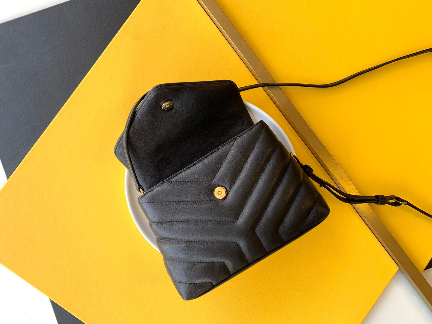 Y Loulou Toy Bag In Matelasse Y Leather