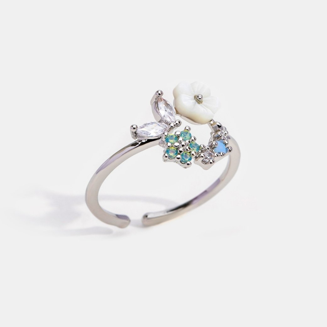 Bague fleur en argent épanouie