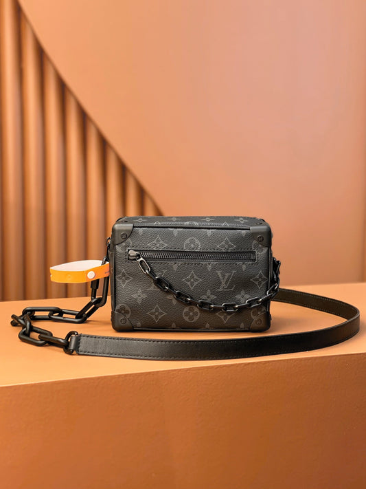 Louis Vuitton LV Mini Soft Trunk Bag 18.5x13x8cm