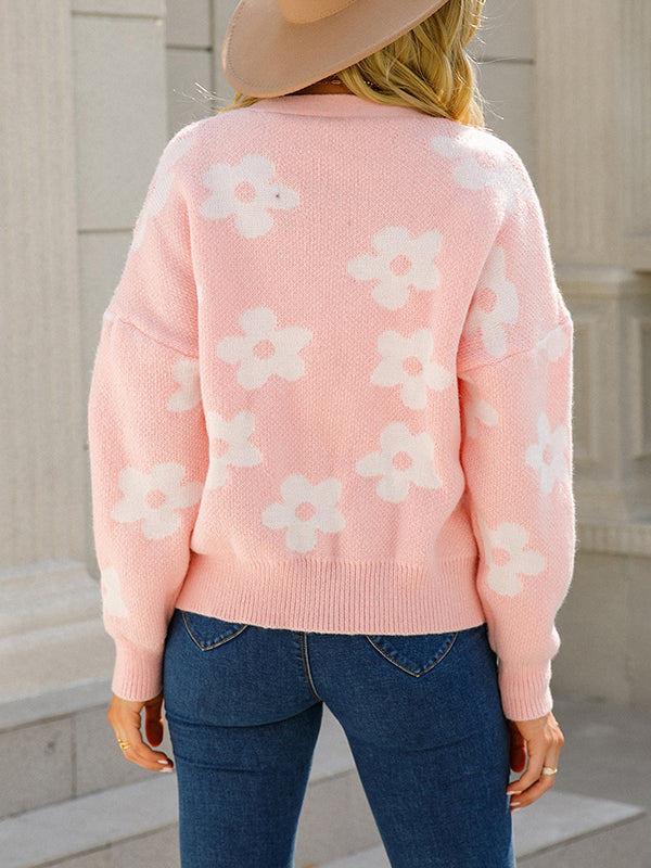 Pull à fleurs en tricot boutonné à encolure en V