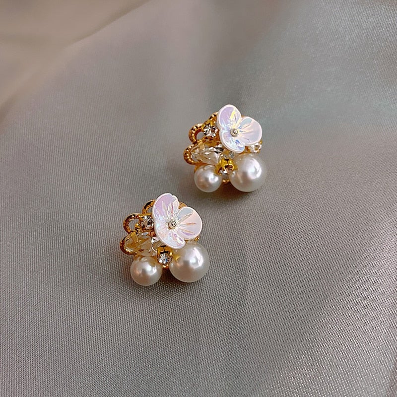 ‘Blooming Dream’ Pearl Earrings