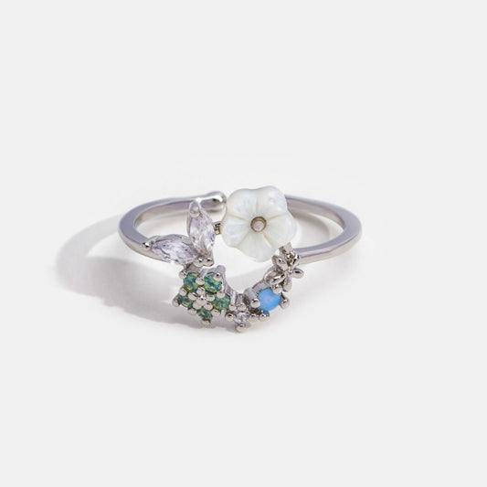 Bague fleur en argent épanouie