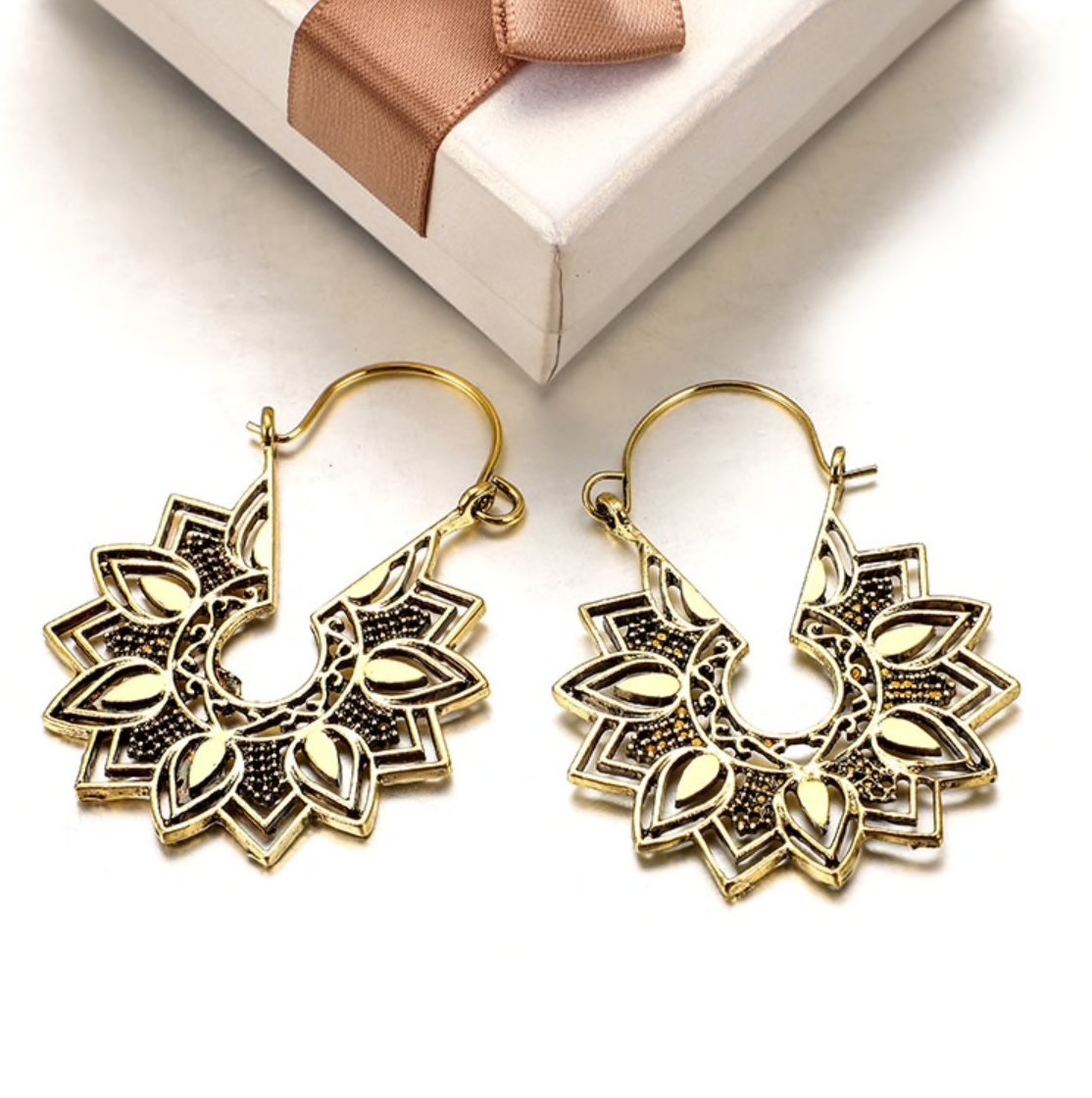 Boucles d'Oreilles Pendantes Fleur Mandala