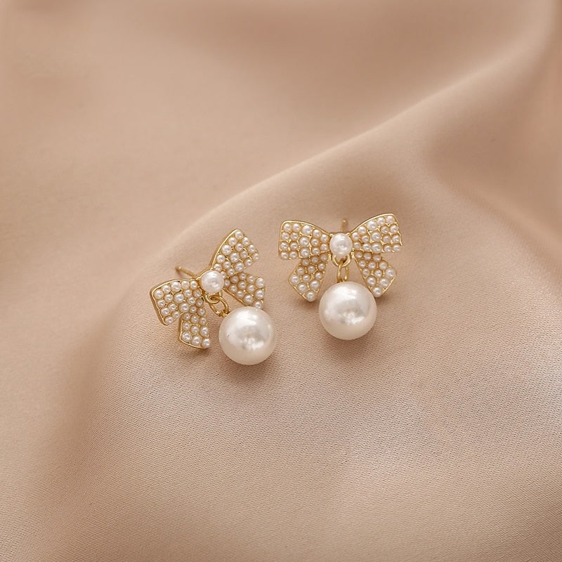 Mary Pearl Bow Earrings