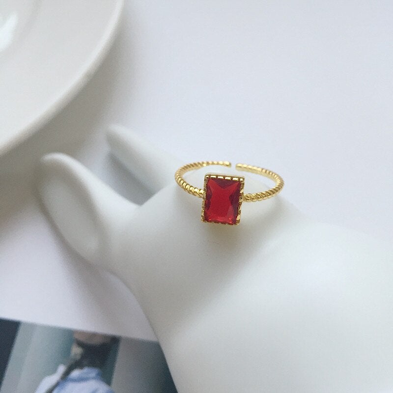 Bague en cristal rouge cramoisi