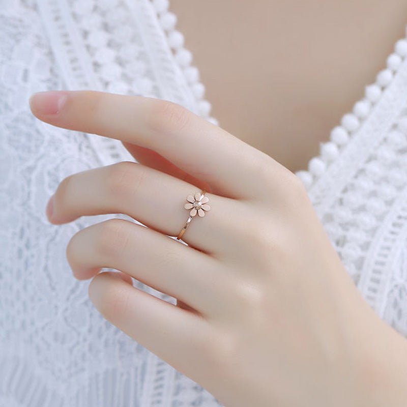 Rose Gold Daisy Flower Ring