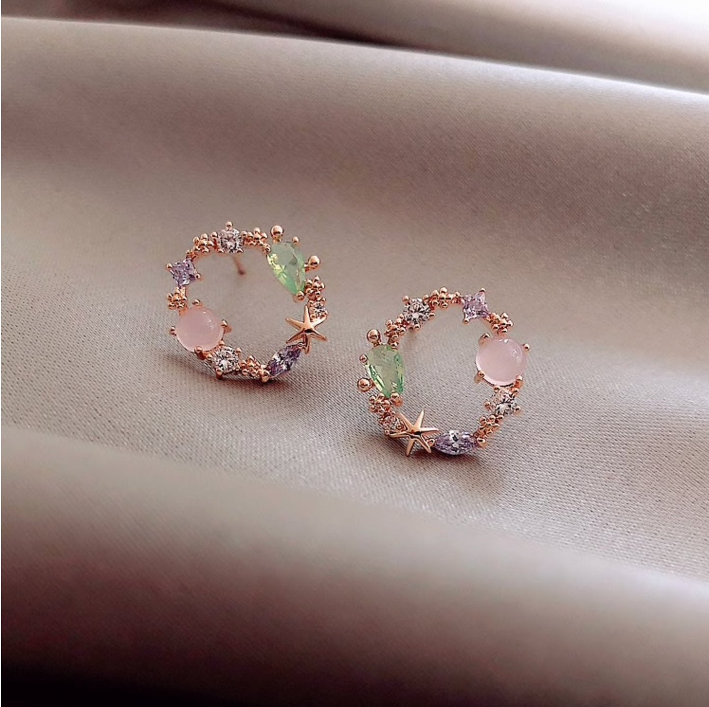 Boucles d'Oreilles Fleur en Cristal Rond