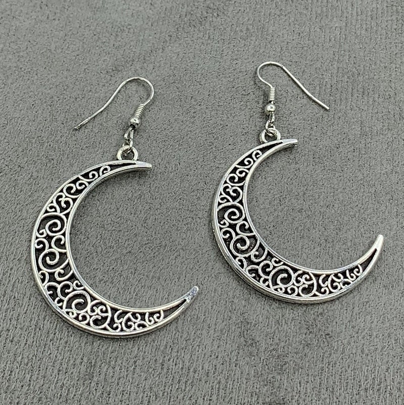 Silver Crescent Moon Earrings