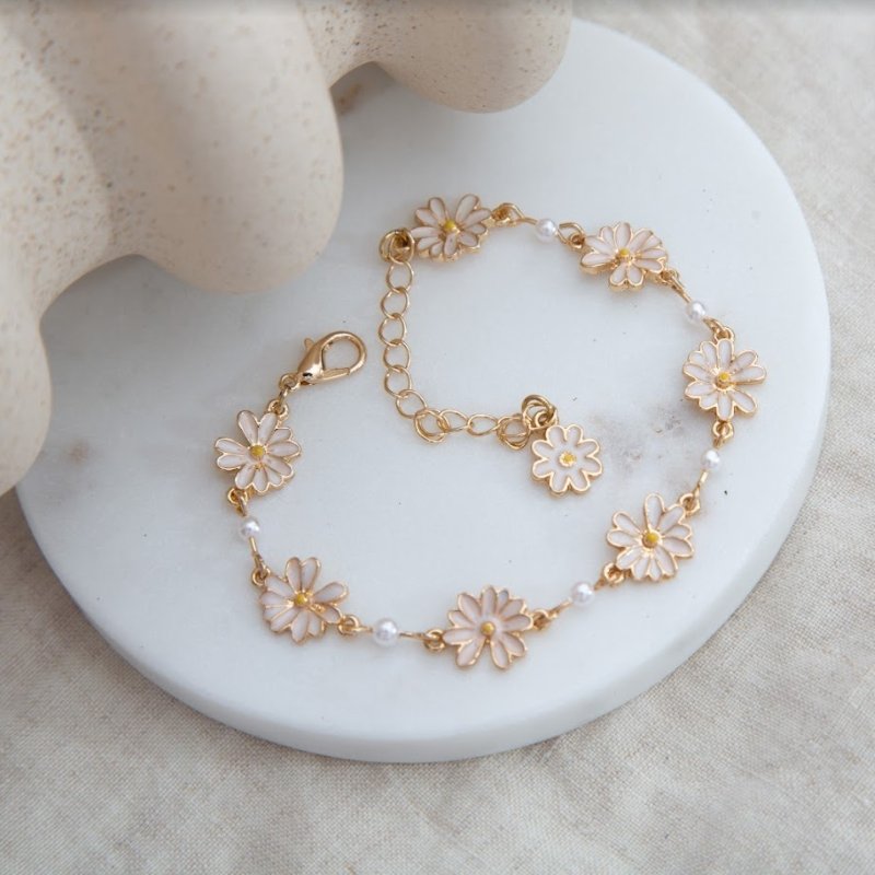 White Daisy Flower Bracelet